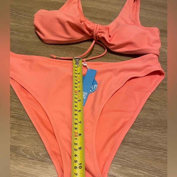 CUPSHE Rosalie Ruched Drawstring Knot Bikini - Picture 9 of 9